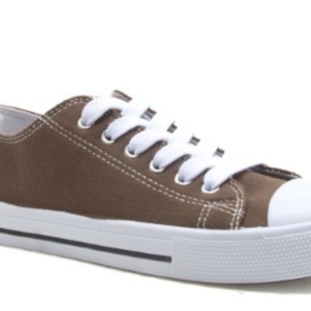 🚚 NIB Khaki Canvas Sneakers